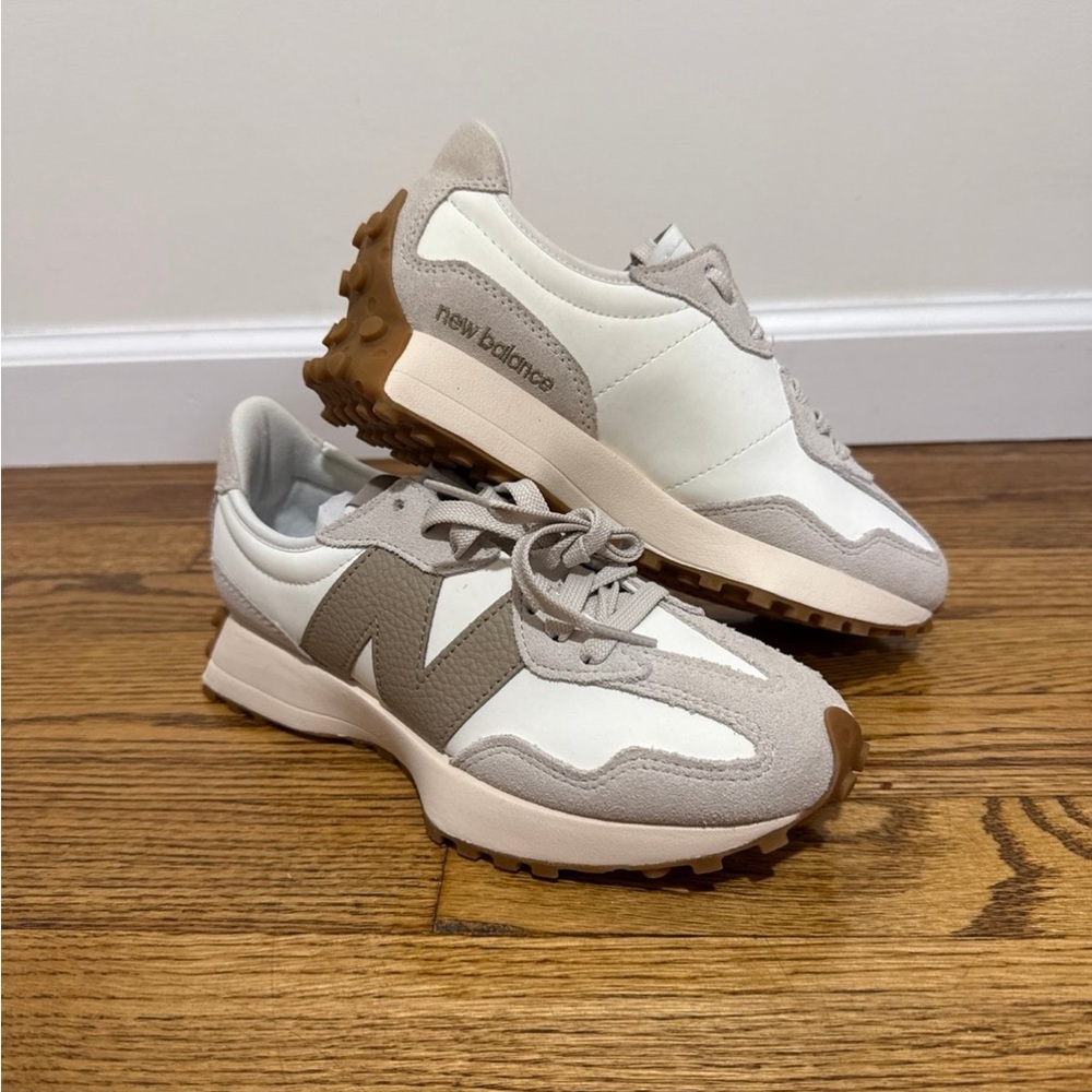 New Balance 327 Moonbeam/Driftwood - Picture 5 of 8